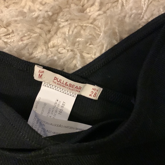 Pull & Bear crossover black top. - Picture 2 of 3